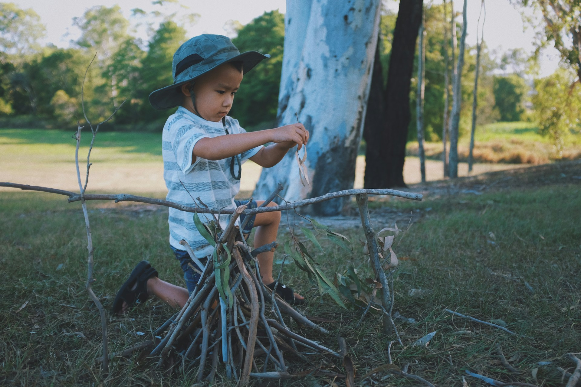 How Can Teaching Kids Basic Outdoor Skills like Knot-Tying and Fire ...